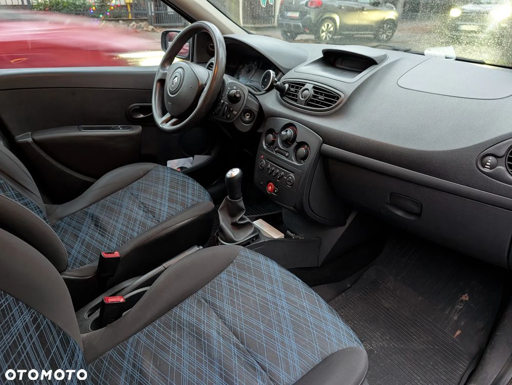 Renault Clio - 6
