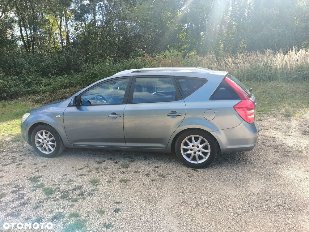 Kia Ceed Cee'd 1.6 Comfort + - 2