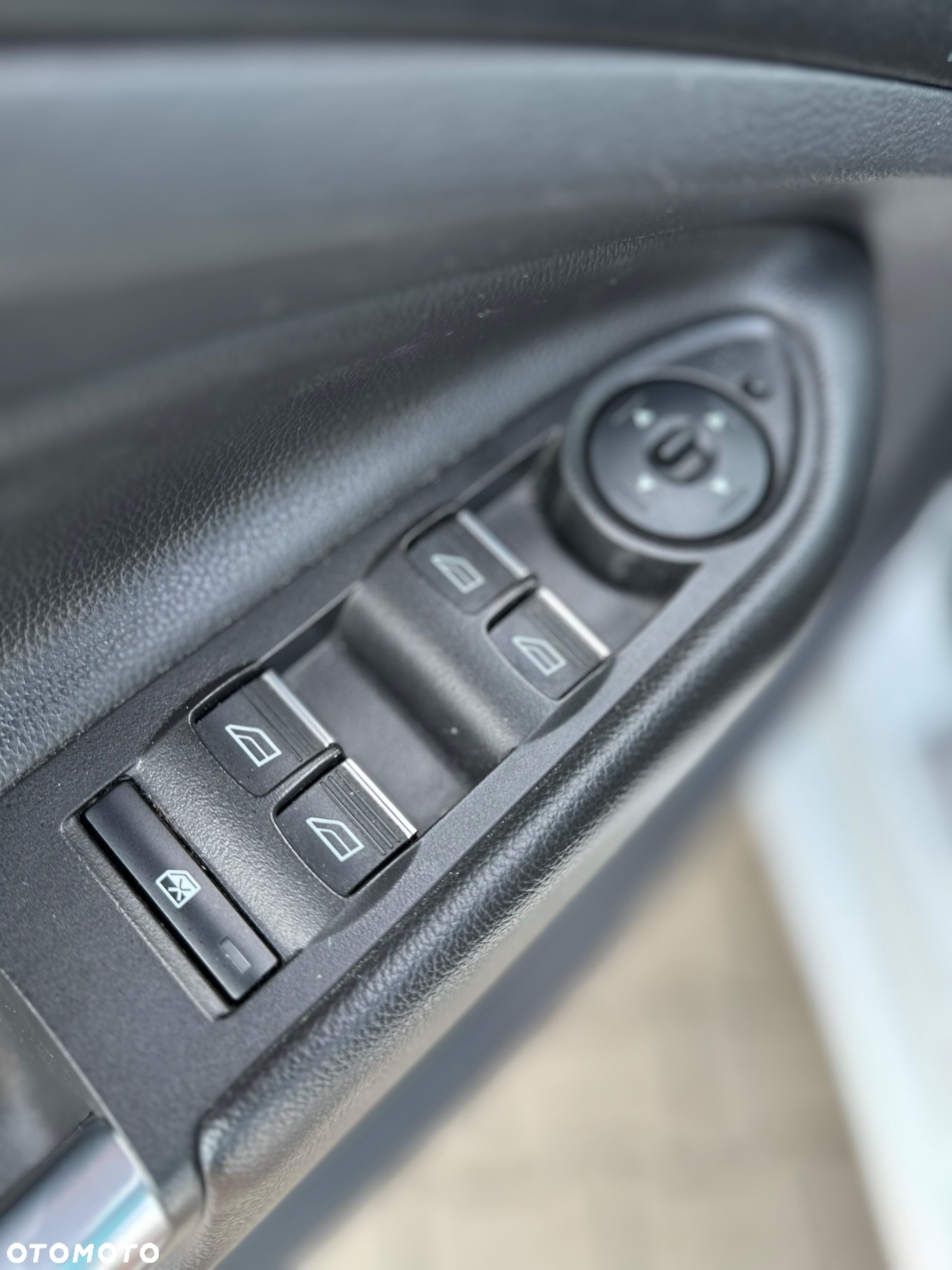 Ford Kuga 1.5 EcoBoost FWD ST-Line - 9