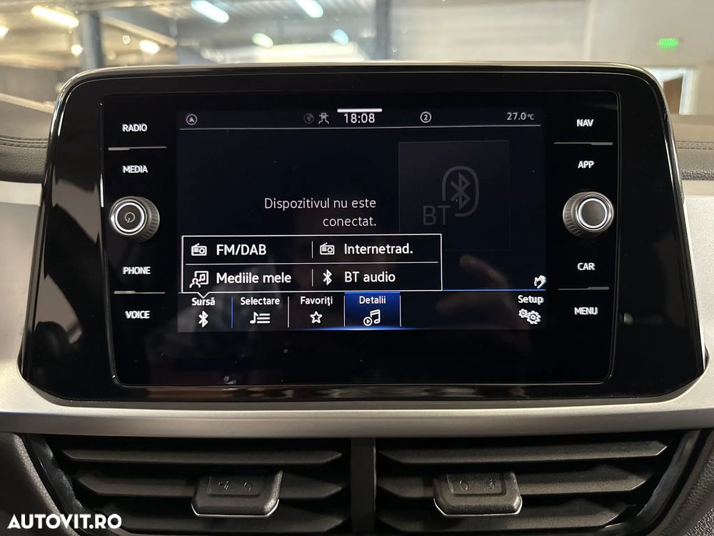 Volkswagen T-Roc - 19