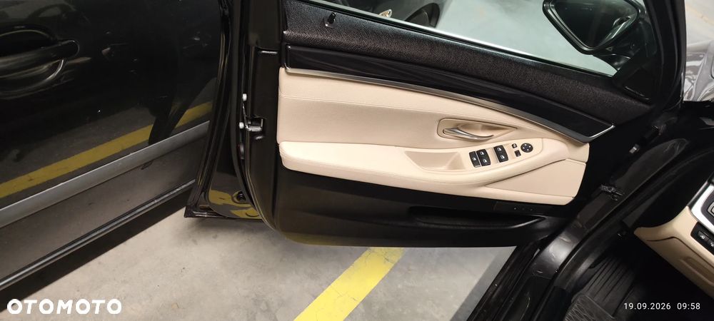 BMW Seria 5 - 16