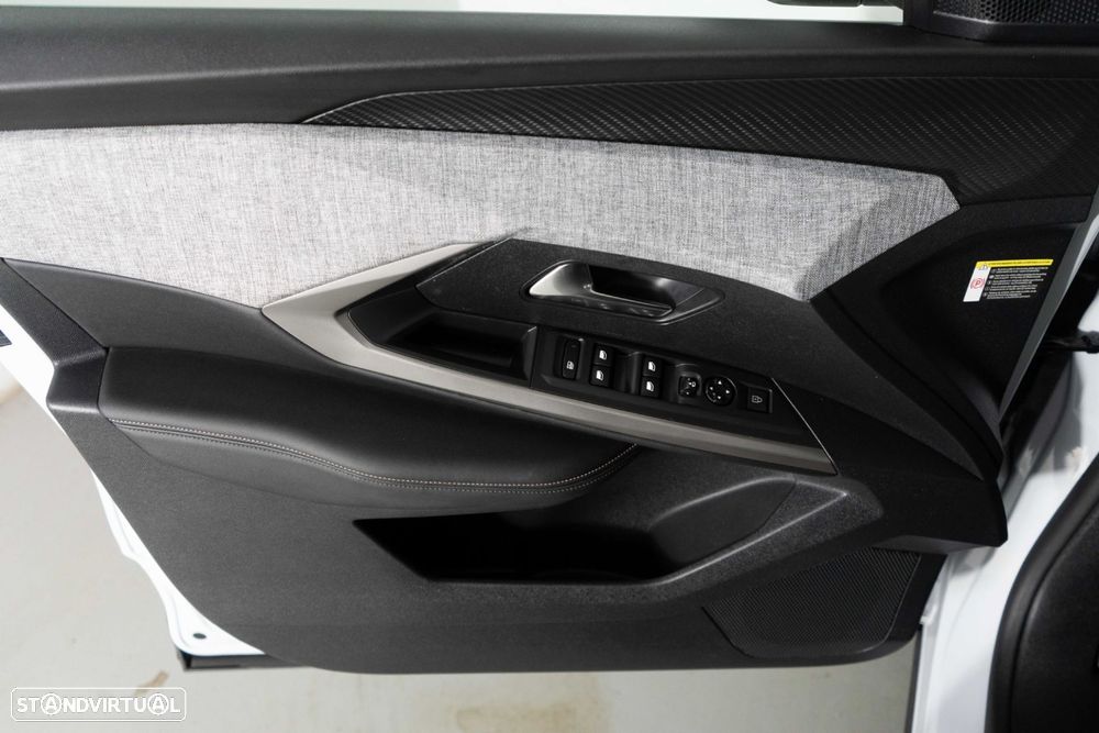 Peugeot 5008 1.2 Hybrid Allure e-DCS6 - 21