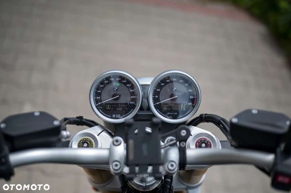 BMW R - 9