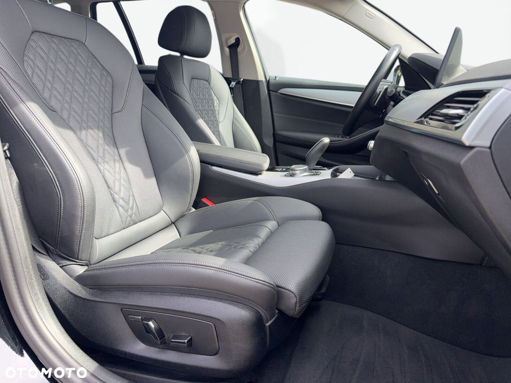 BMW Seria 5 - 21