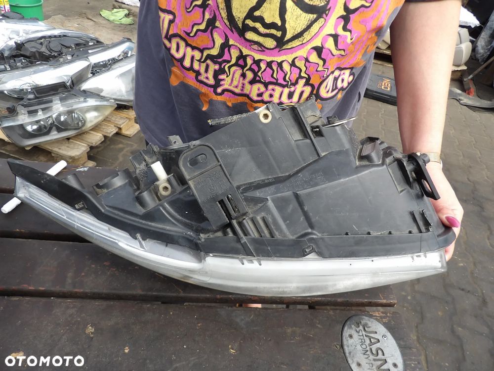BMW - E87 - LIFT - PRAWA LAMPA PRZEDNIA - ORYGINAŁ - EUROPA - 7263640 - 13