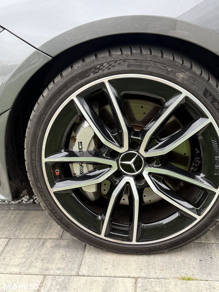Mercedes-Benz CLA - 13