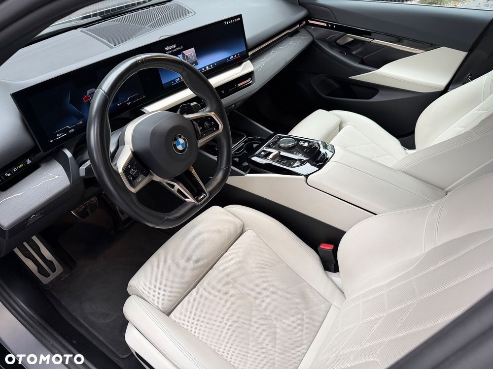BMW Seria 5 520d xDrive mHEV - 12