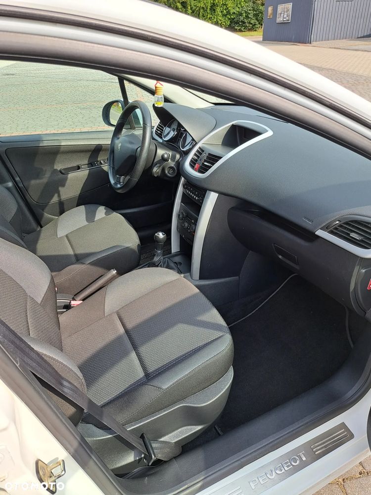 Peugeot 207 1.6 VTi Premium - 15