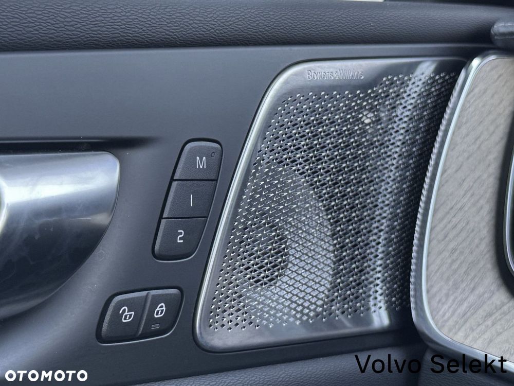 Volvo XC 60 - 33
