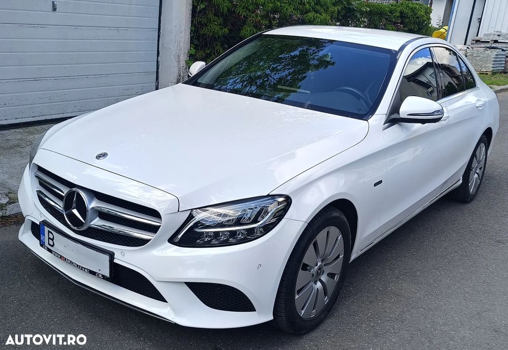 Mercedes-Benz C 300 e 4MATIC 9G-TRONIC - 2