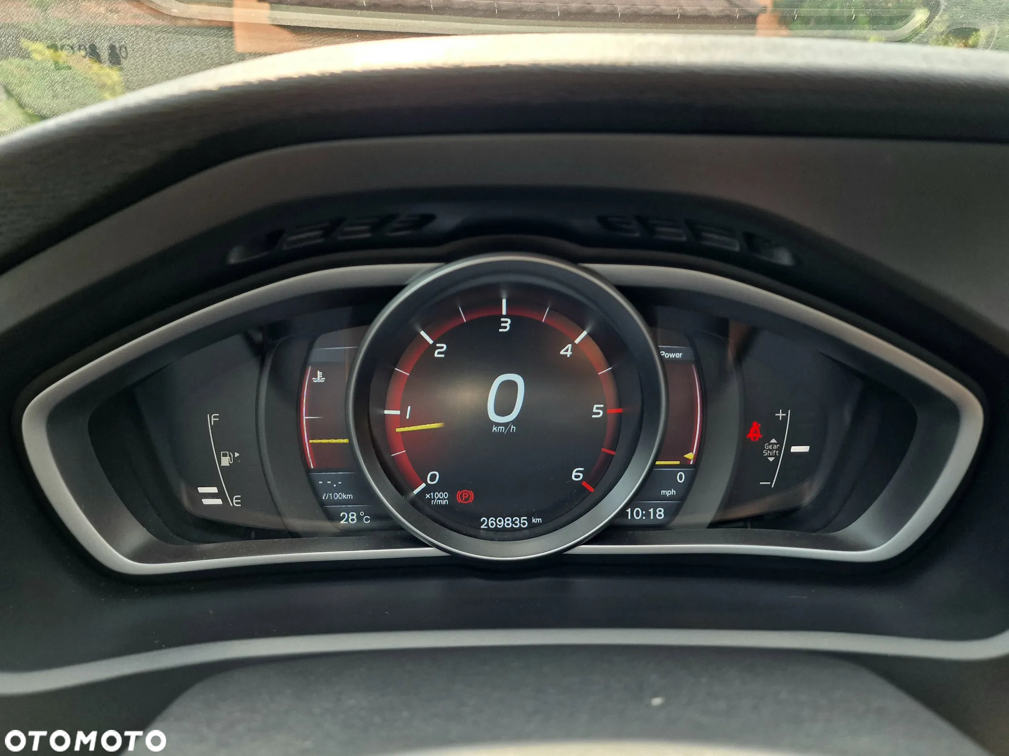 Volvo V40 D4 Summum - 22