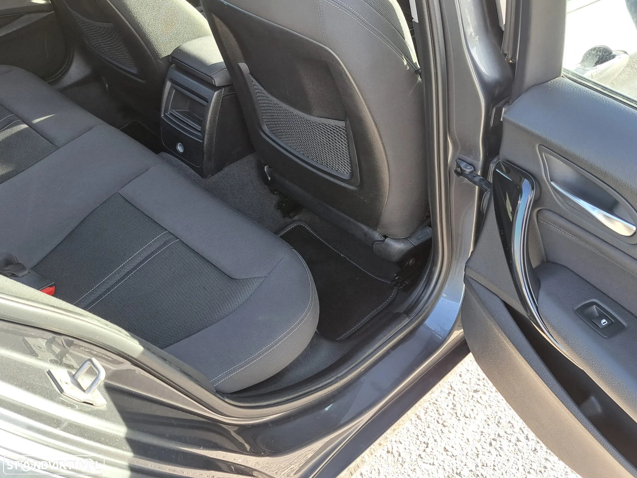 BMW 116 d Line Sport - 24