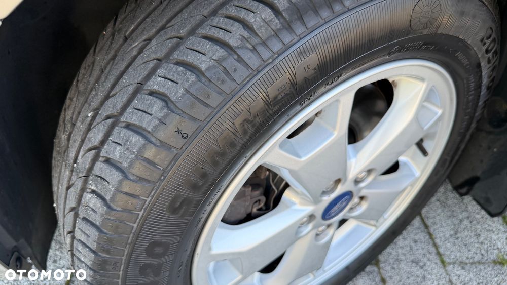 Ford Tourneo Connect Grand 1.5 TDCi Titanium - 19