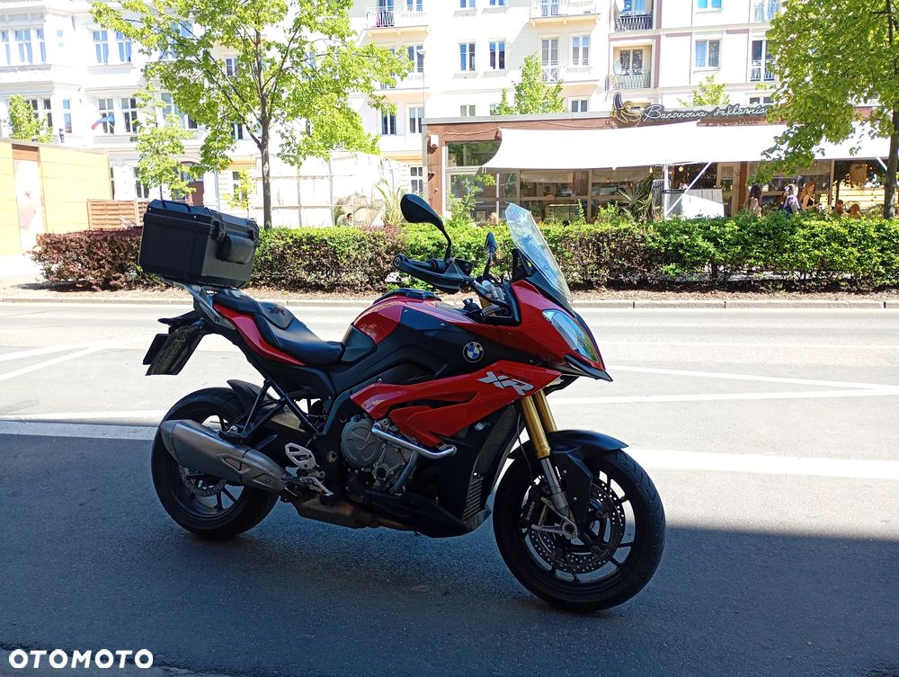 BMW XR - 1