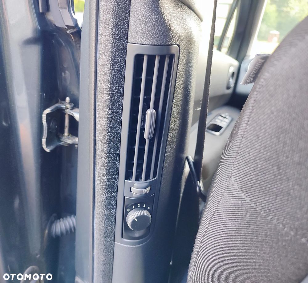Peugeot 5008 120 VTi Premium - 32