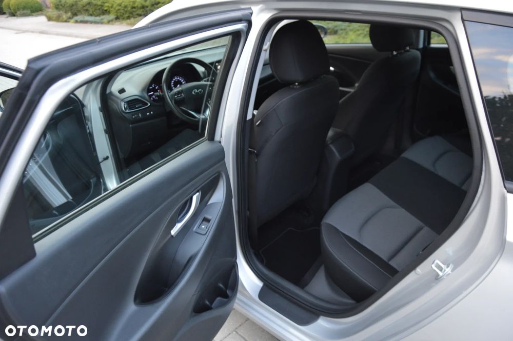 Hyundai i30 1.0 T-GDI Connect & Go - 13