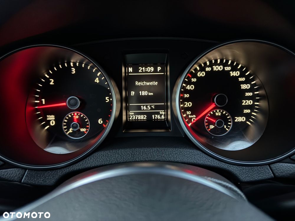 Volkswagen Golf 2.0 TDI DPF DSG GTD - 39
