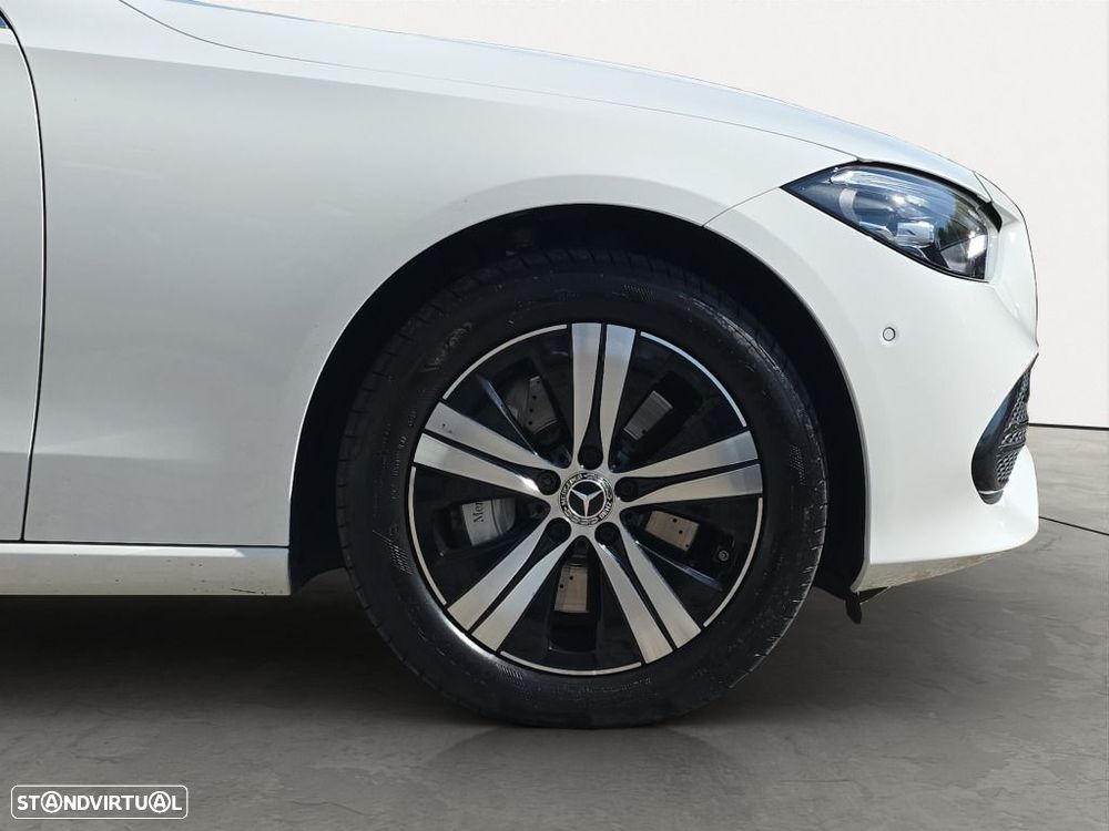 Mercedes-Benz C 300 — fotografia 5