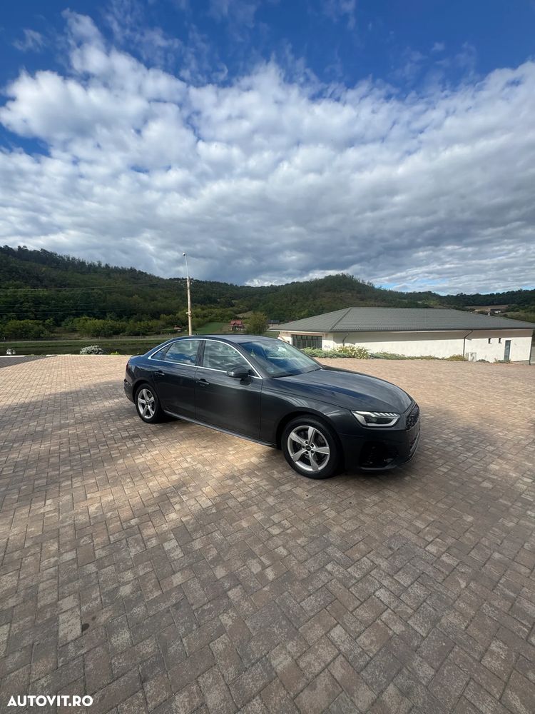 Audi A4 Limuzina 30 TDI S tronic MHEV S Line - 2
