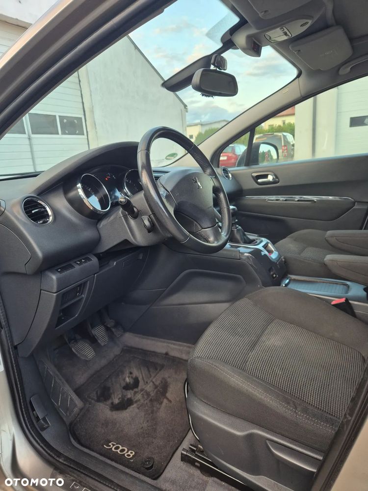 Peugeot 5008 155 THP Allure - 2