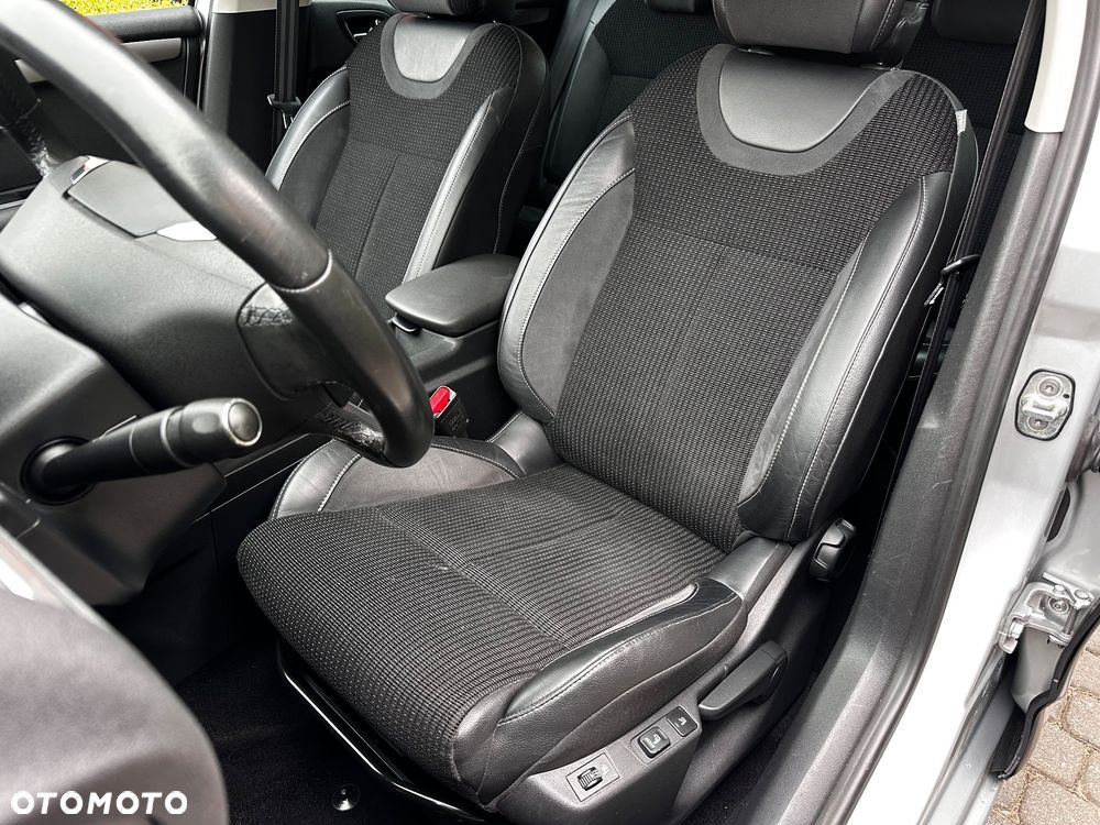 Citroën C4 VTi 120 Exclusive - 37