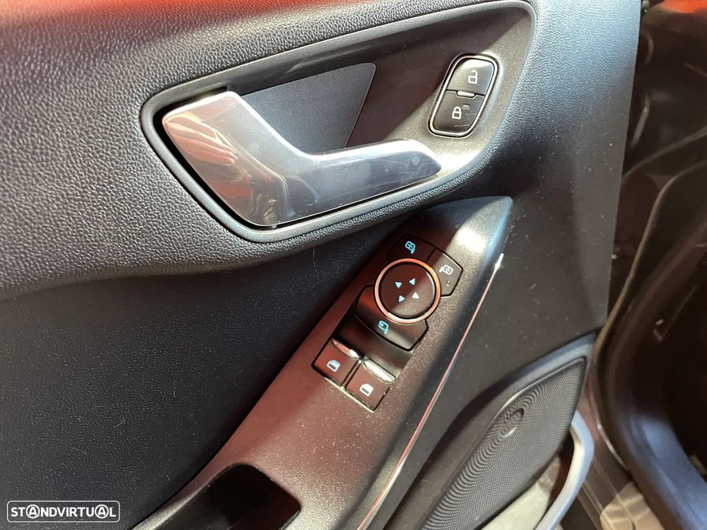 Ford Fiesta 1.0 EcoBoost S&S ST-LINE - 6