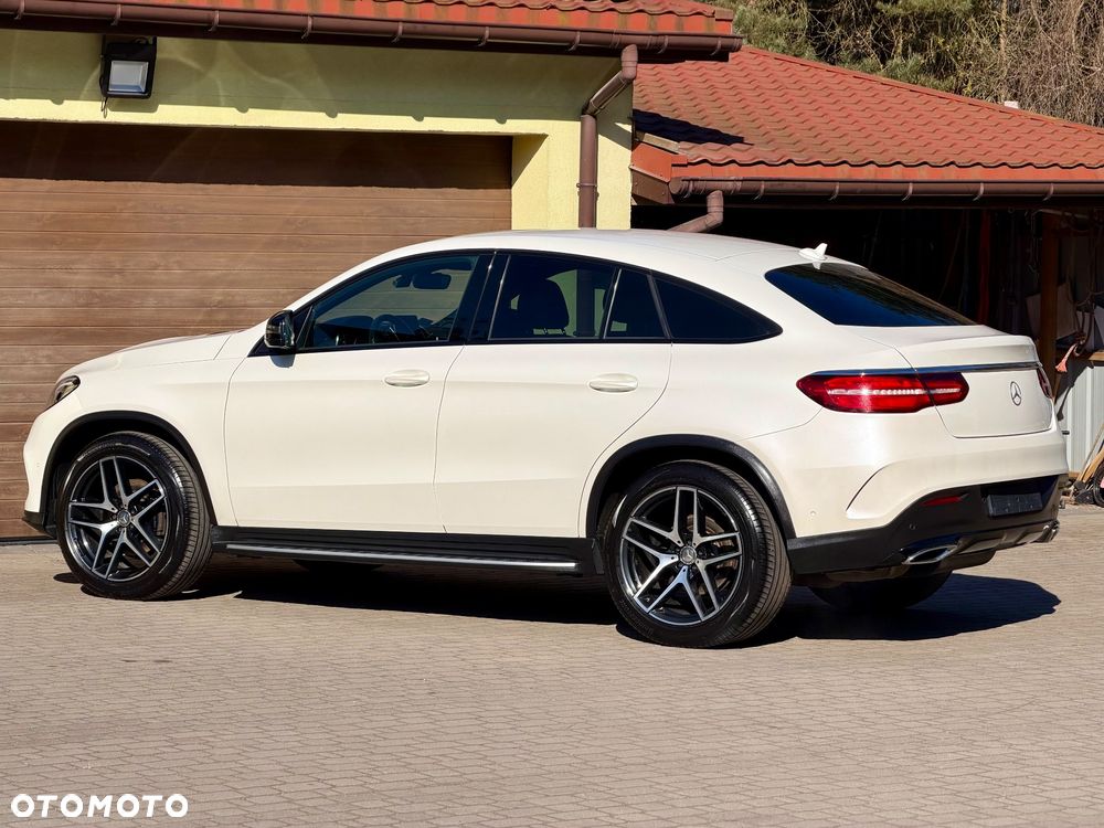Mercedes-Benz GLE 350 d 4-Matic - 12