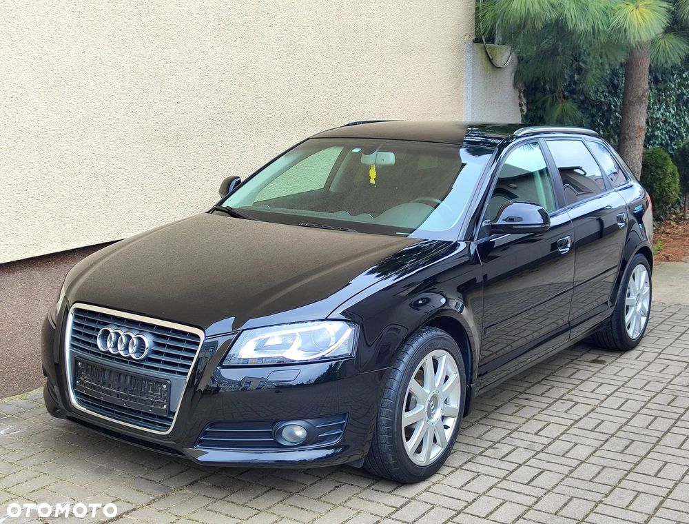 Audi A3 1.6 TDI S line Sportpaket - 1
