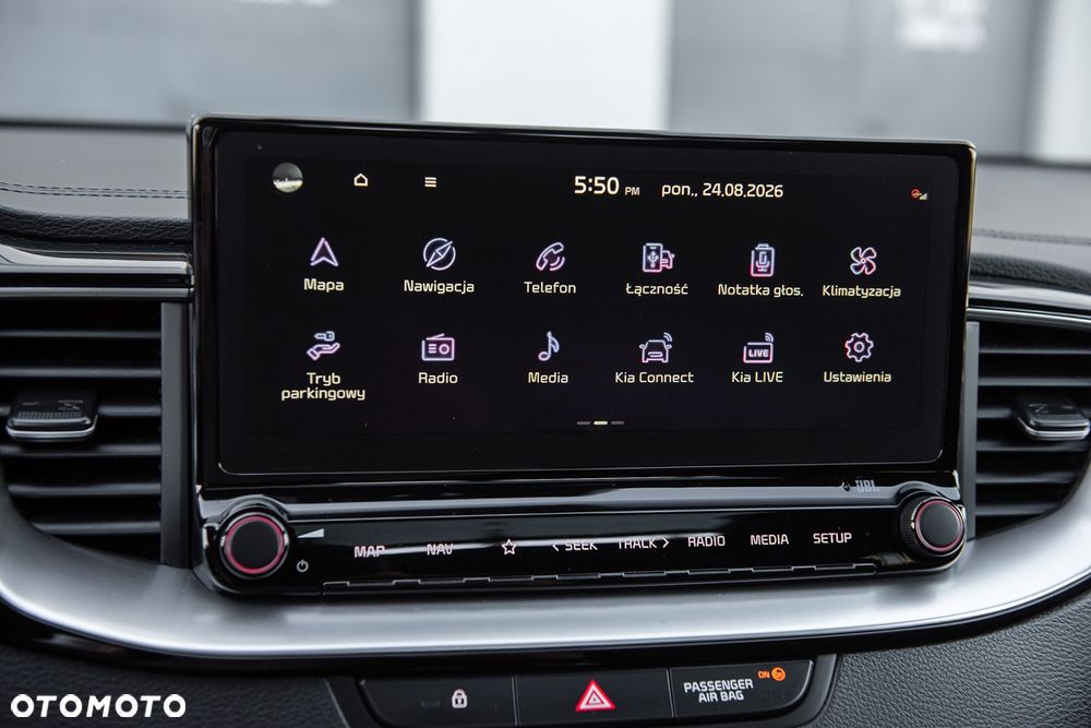 Kia XCeed - 24
