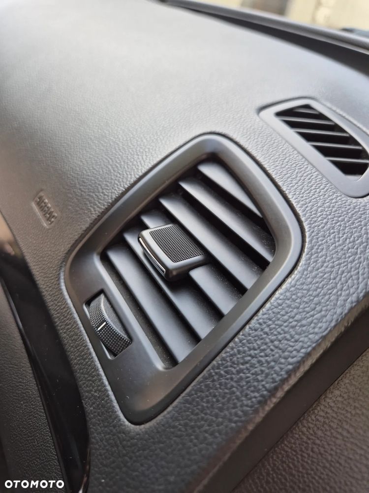 Opel Insignia - 19