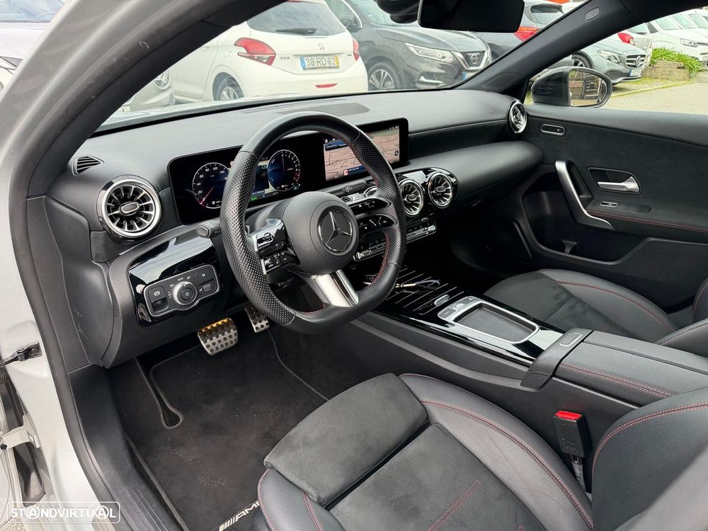 Mercedes-Benz A 250 e AMG Line - 8