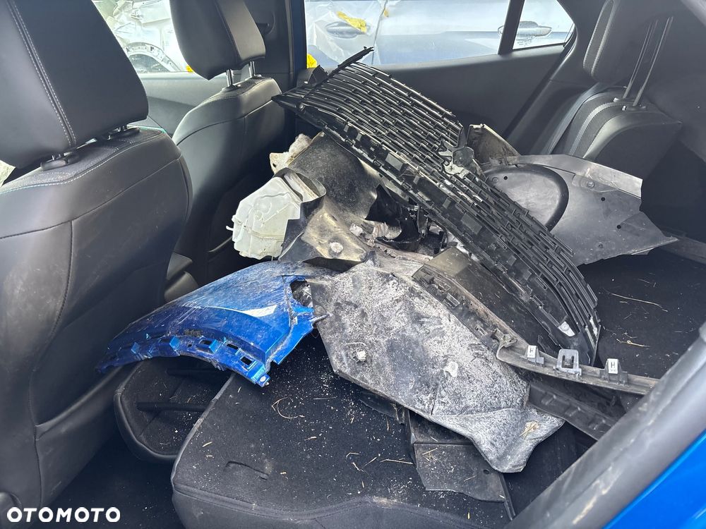 Peugeot 2008 PureTech 130 EAT8 Allure - 7