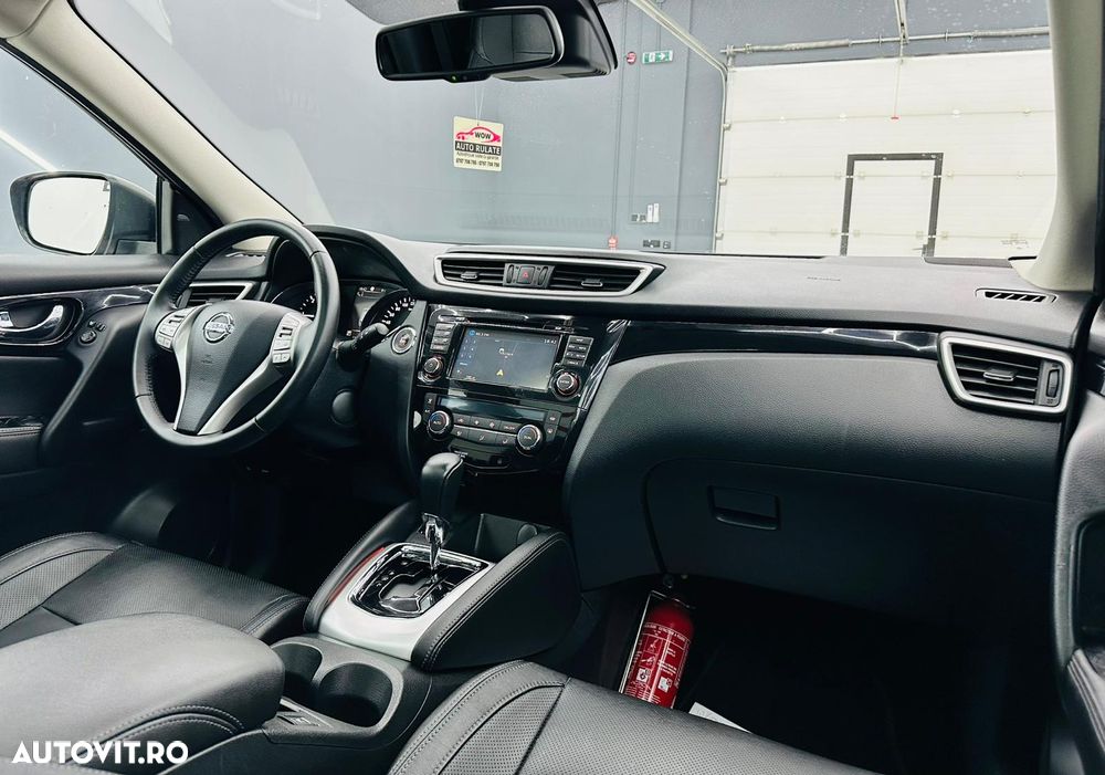 Nissan Qashqai 1.6 DCI Xtronic TEKNA - 24