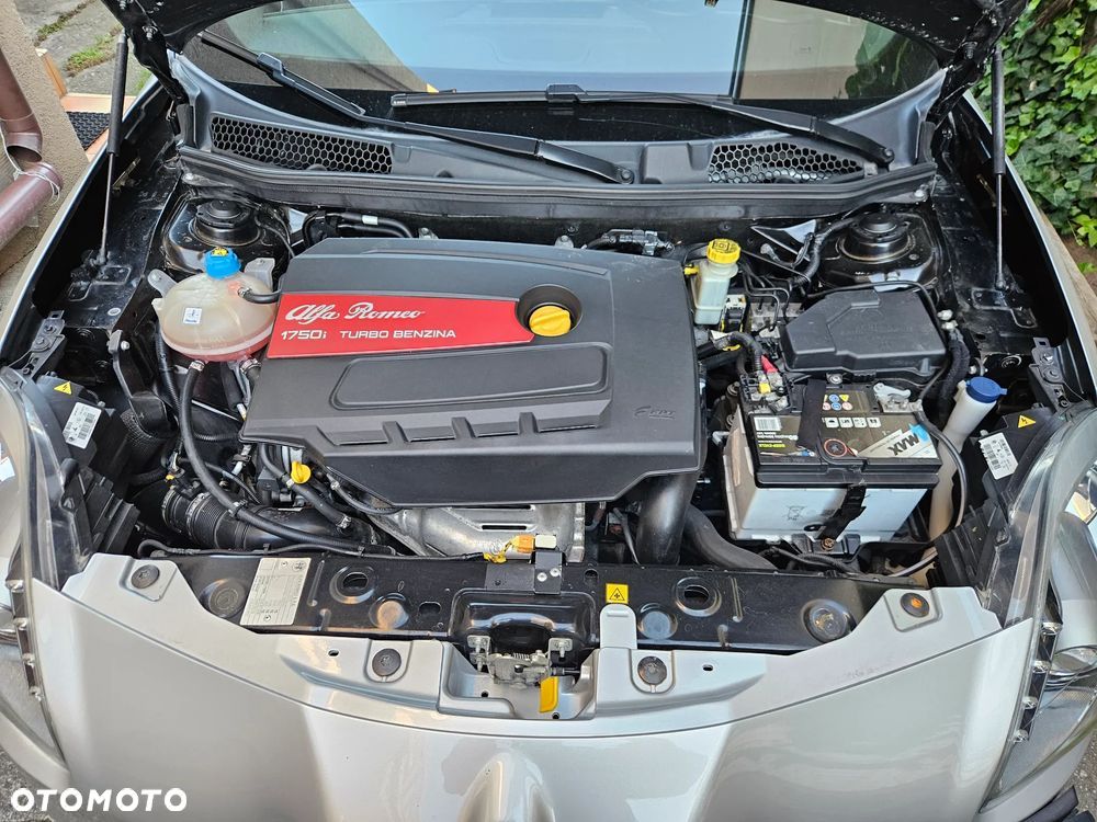 Alfa Romeo Giulietta 1750 TBi Quadrifoglio Verde - 23