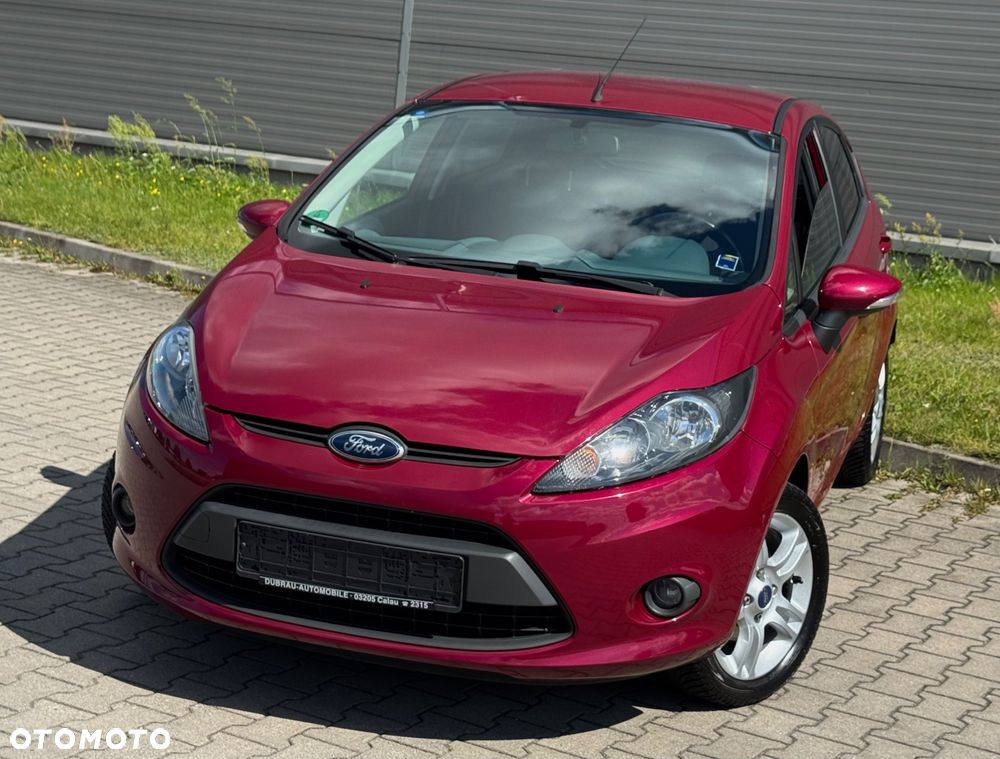Ford Fiesta 1.25 Celebration - 24