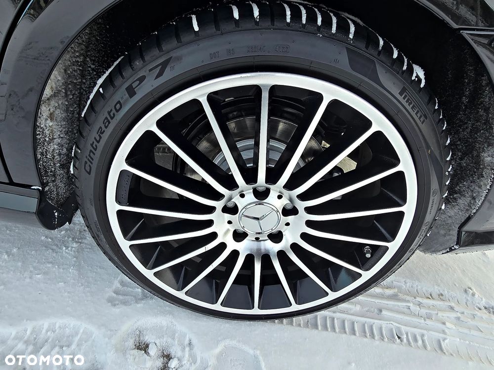 Mercedes-Benz Klasa E 200 CGI BlueEFFICIENCY 7G-TRONIC Avantgarde - 13