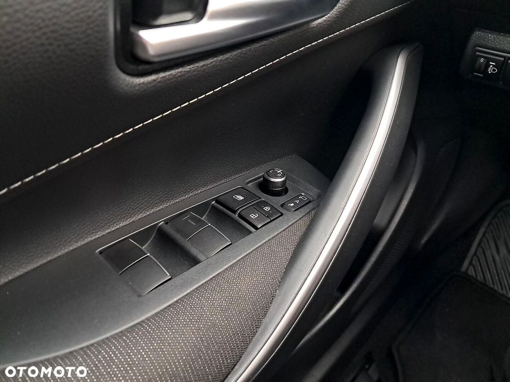 Toyota Corolla 1.8 Hybrid Comfort - 12