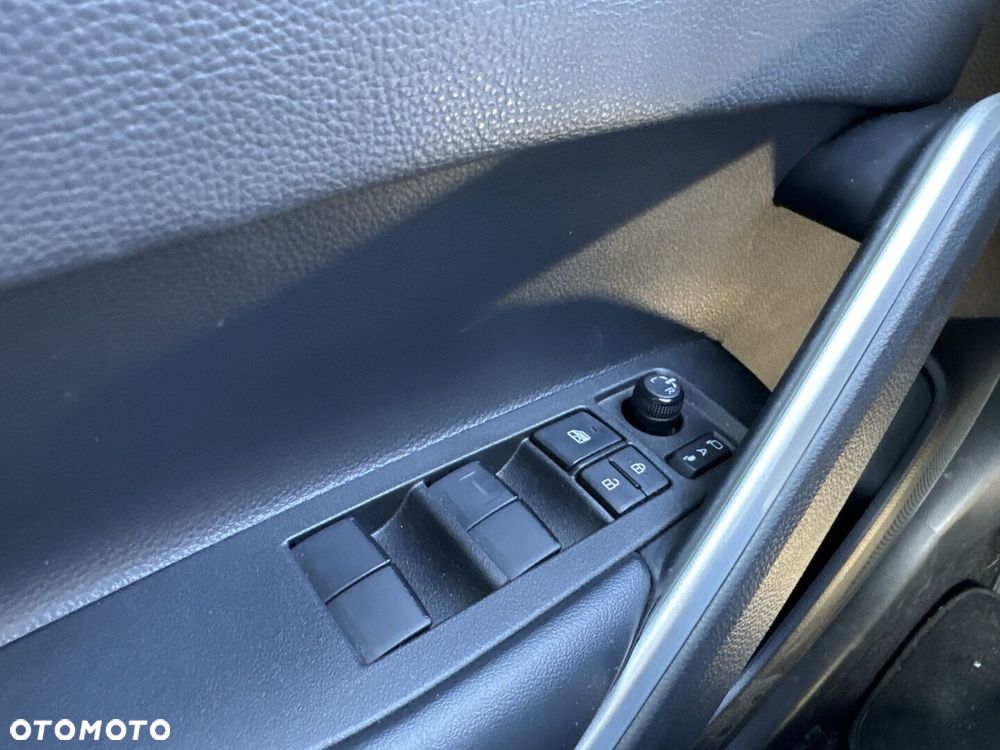 Toyota Corolla Cross - 21