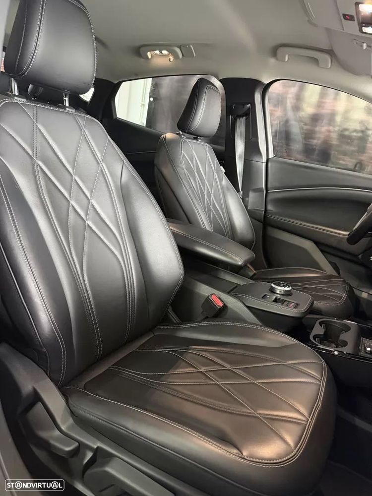 Ford Mustang Mach-E 75.7 kWh Premium AWD - 13