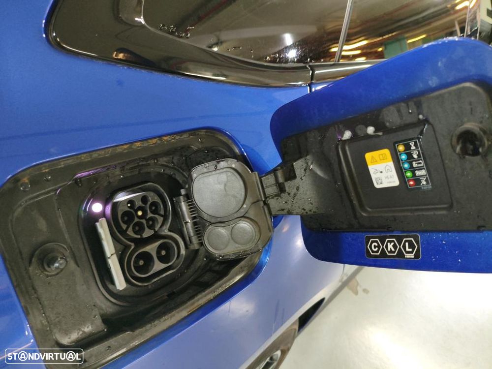 BMW i4 eDrive40 - 12