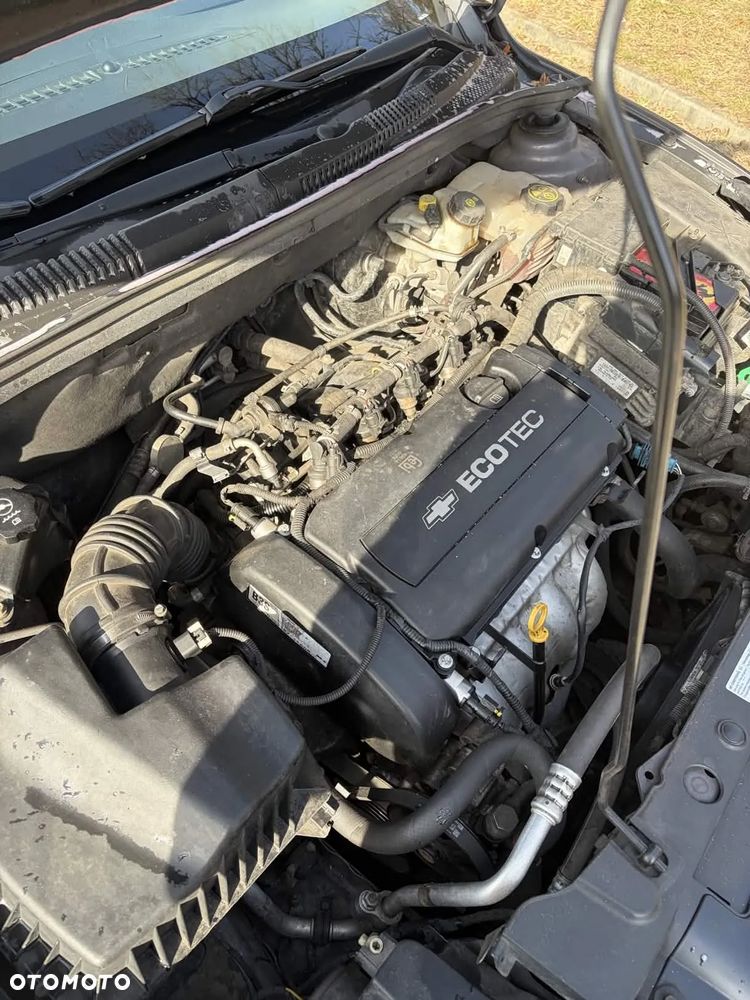 Chevrolet Cruze - 13