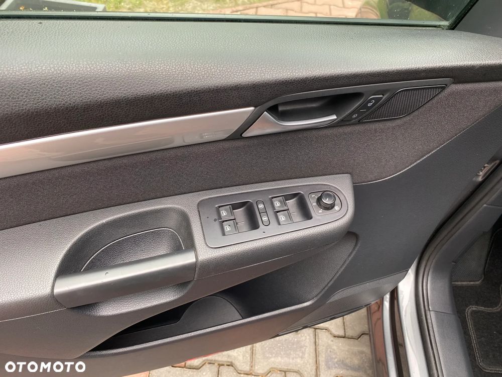 Volkswagen Sharan 2.0 TDI BMT Trendline DSG - 10