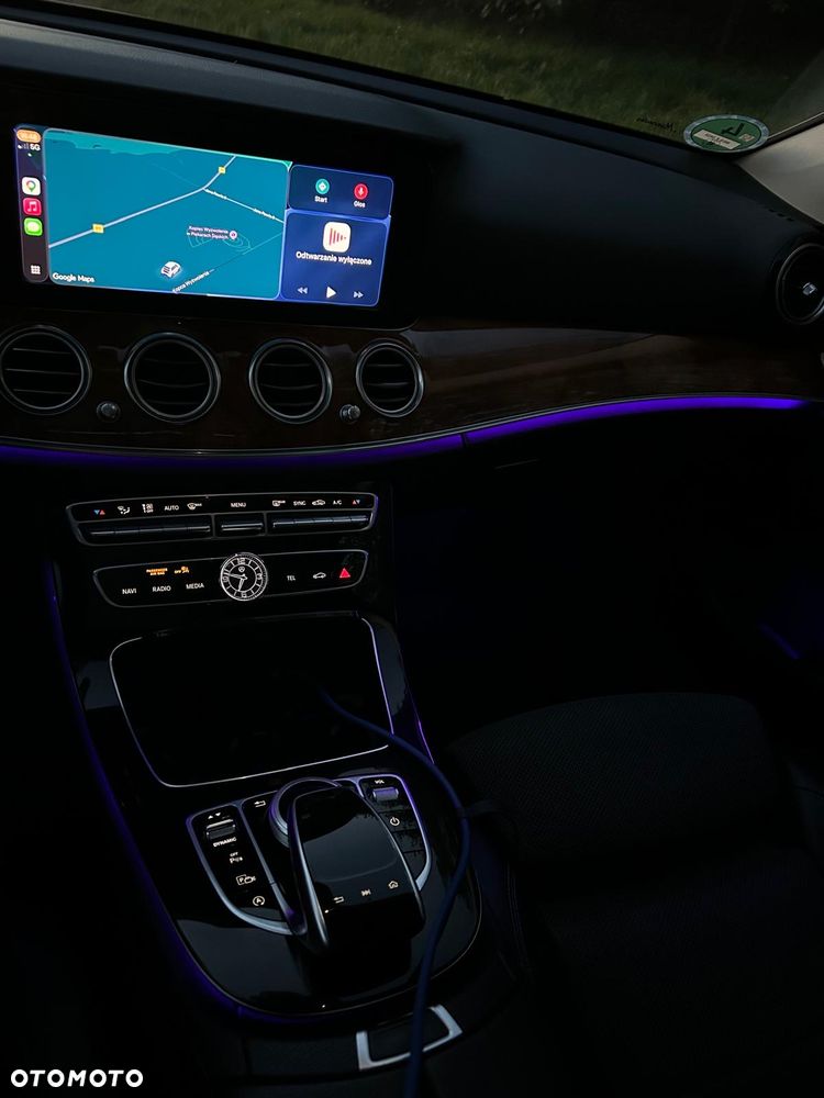 Mercedes-Benz Klasa E 220 d 9G-TRONIC - 20