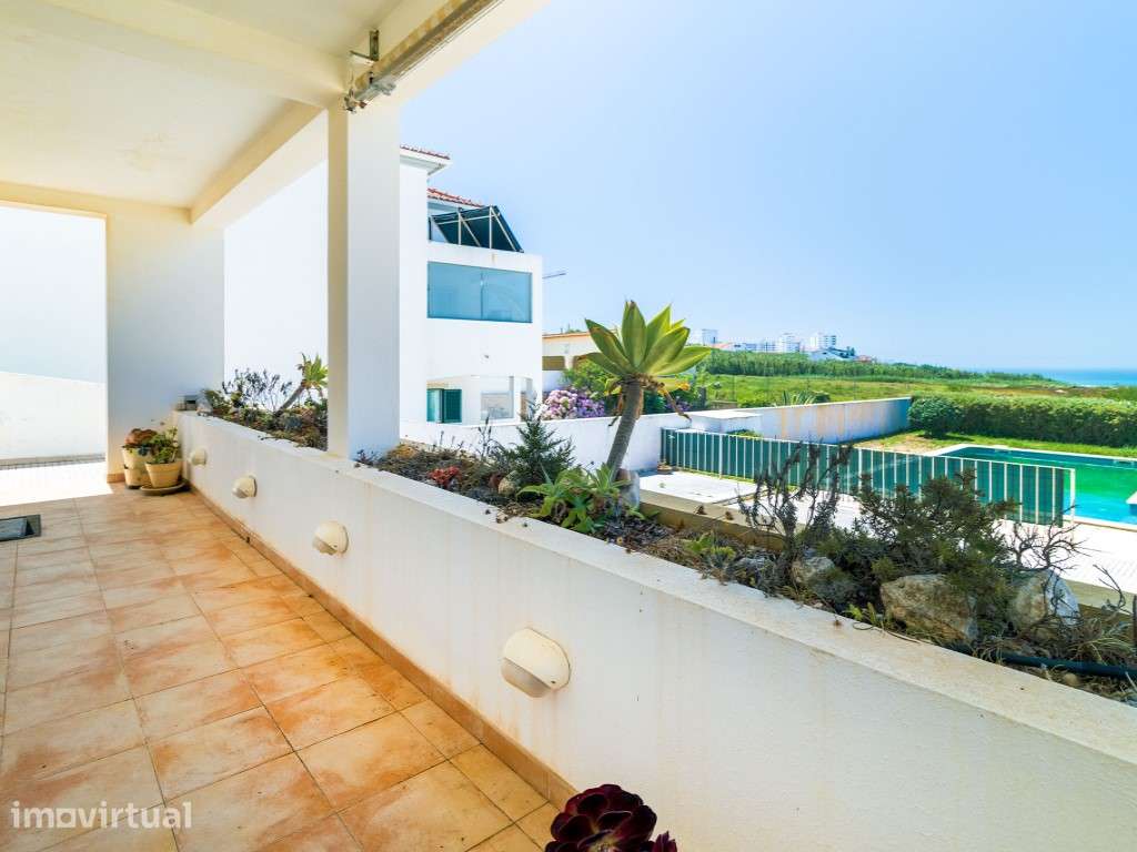 Moradia exclusiva com vista mar deslumbrante, piscina e localização... - Grande imagem: 4/51