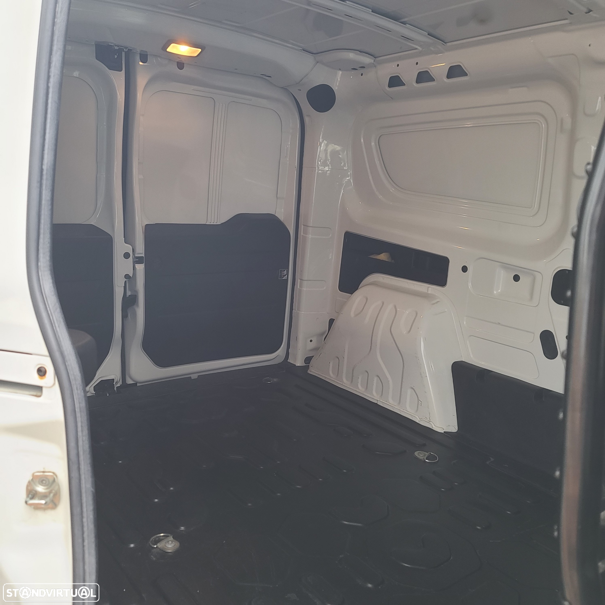 Fiat Doblo Combi 1.6 Multijet Maxi SX N1 - 14