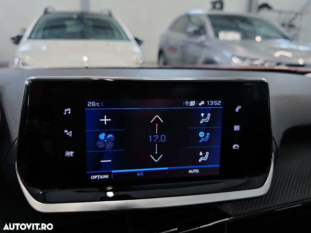 Peugeot 2008 PureTech 130 EAT8 Allure - 14