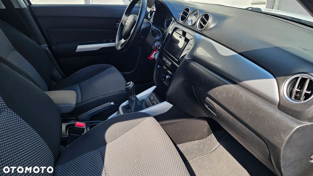 Suzuki Vitara 1.6 Premium 2WD - 29