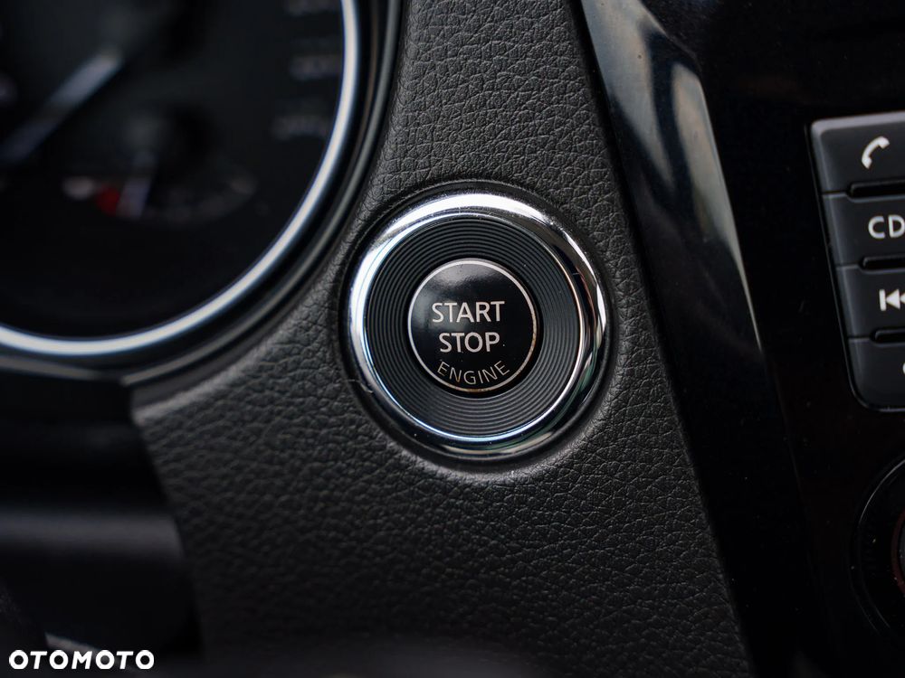 Nissan Qashqai 1.2 DIG-T N-Connecta Xtronic - 31