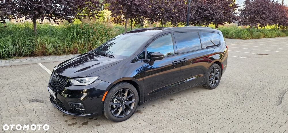 Chrysler Pacifica - 10