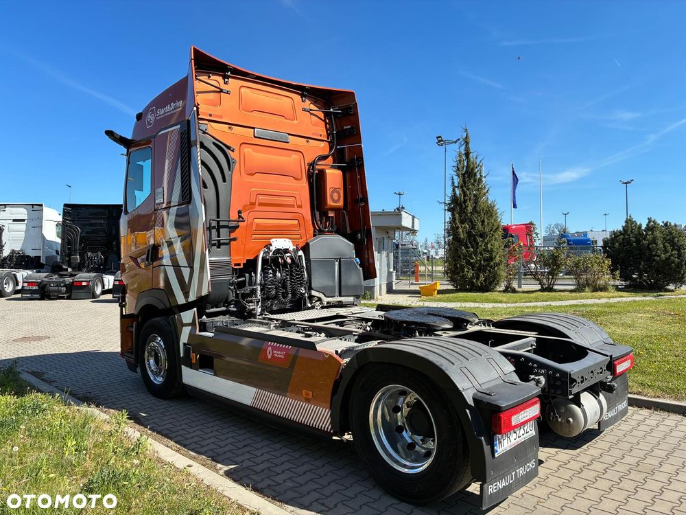Renault T480 HIGH SLEEPER CAB - 7